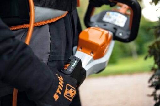 Stihl HSA 130R - Profesjonell batteridrevet hekksaks - Bilde 6