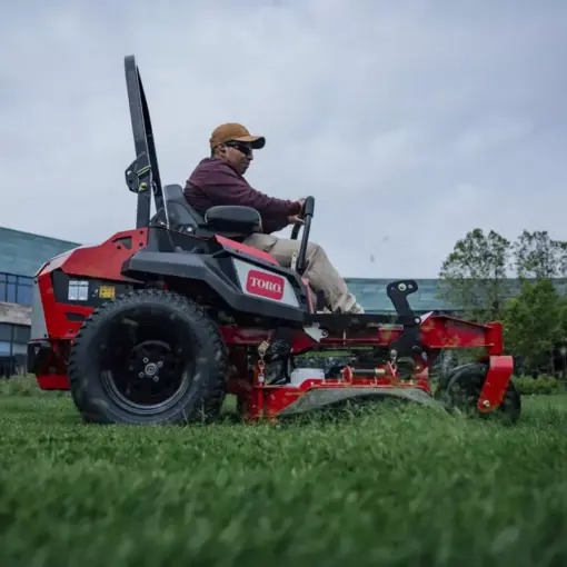 TORO Z Master Revolution 152 cm- spakstyrt helelektrisk sitteklipper proff - Bilde 2